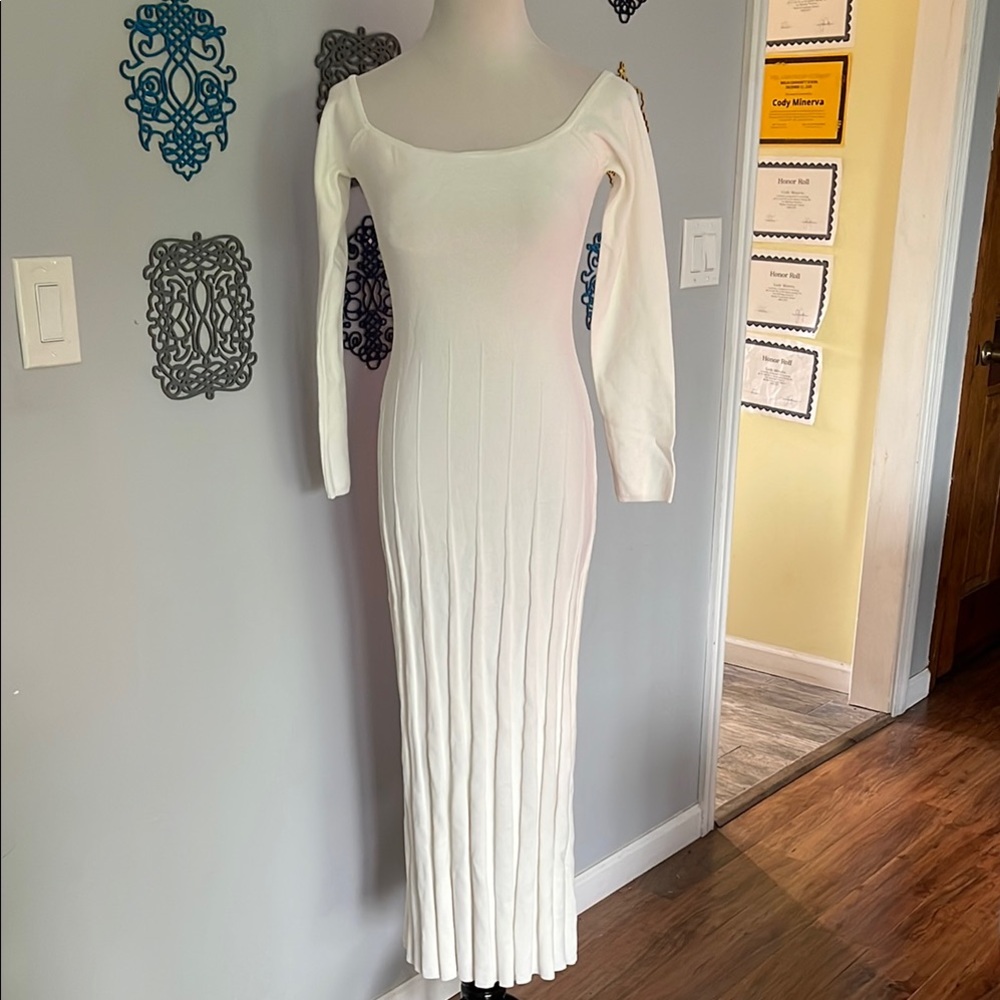 Meshki Emmeline White Ribbed Long Sleeve Bodycon Dress size medium NWT